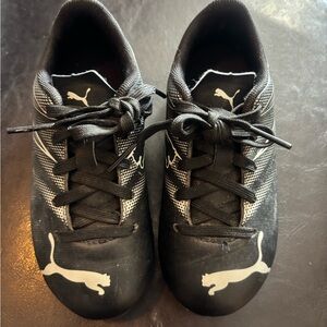 Puma Gray and Black Low-Top Sneakers with White Tag Detail